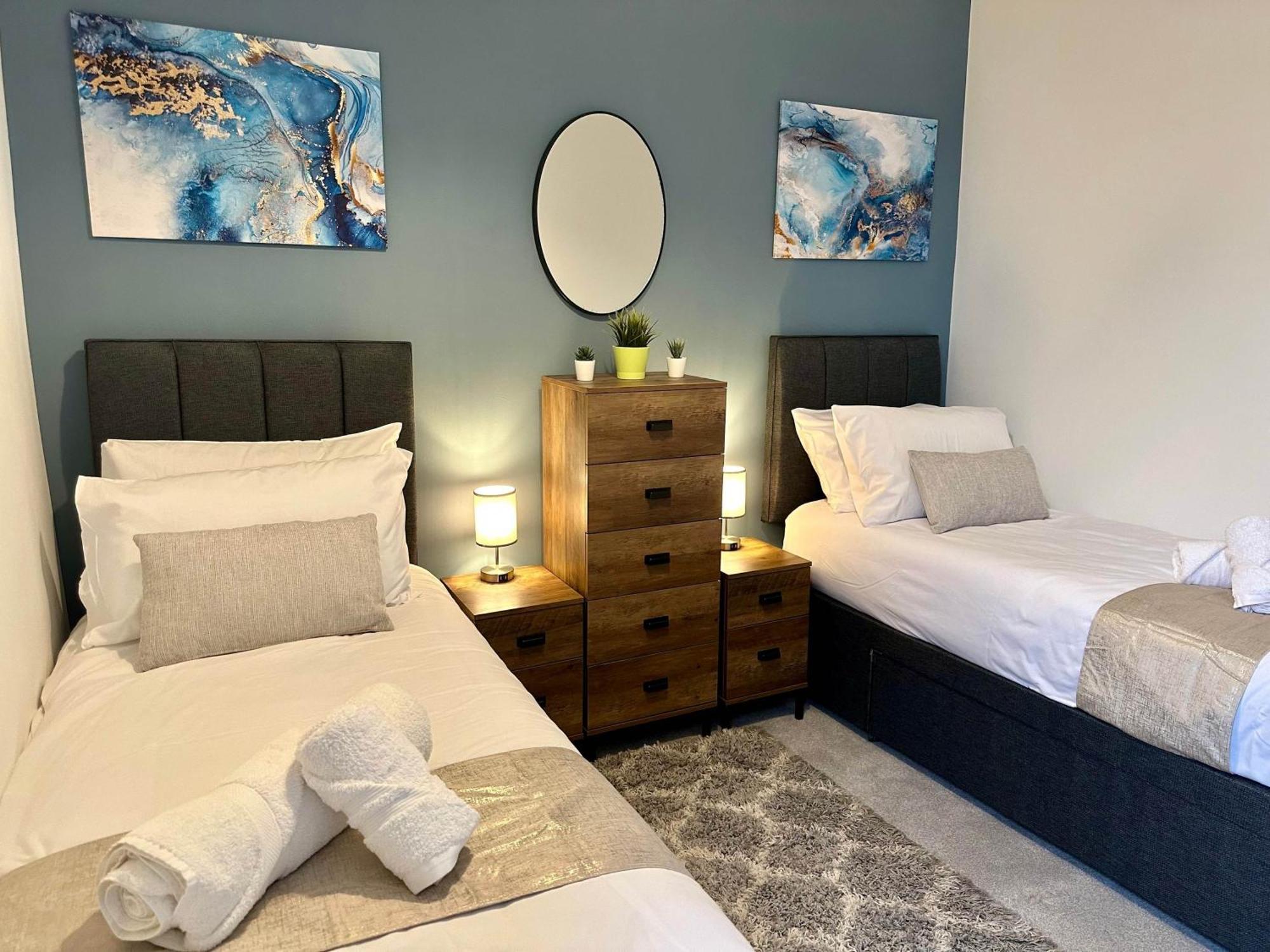 Hyde Brewery House - 2 Bedroom House With Parking Winchester Buitenkant foto