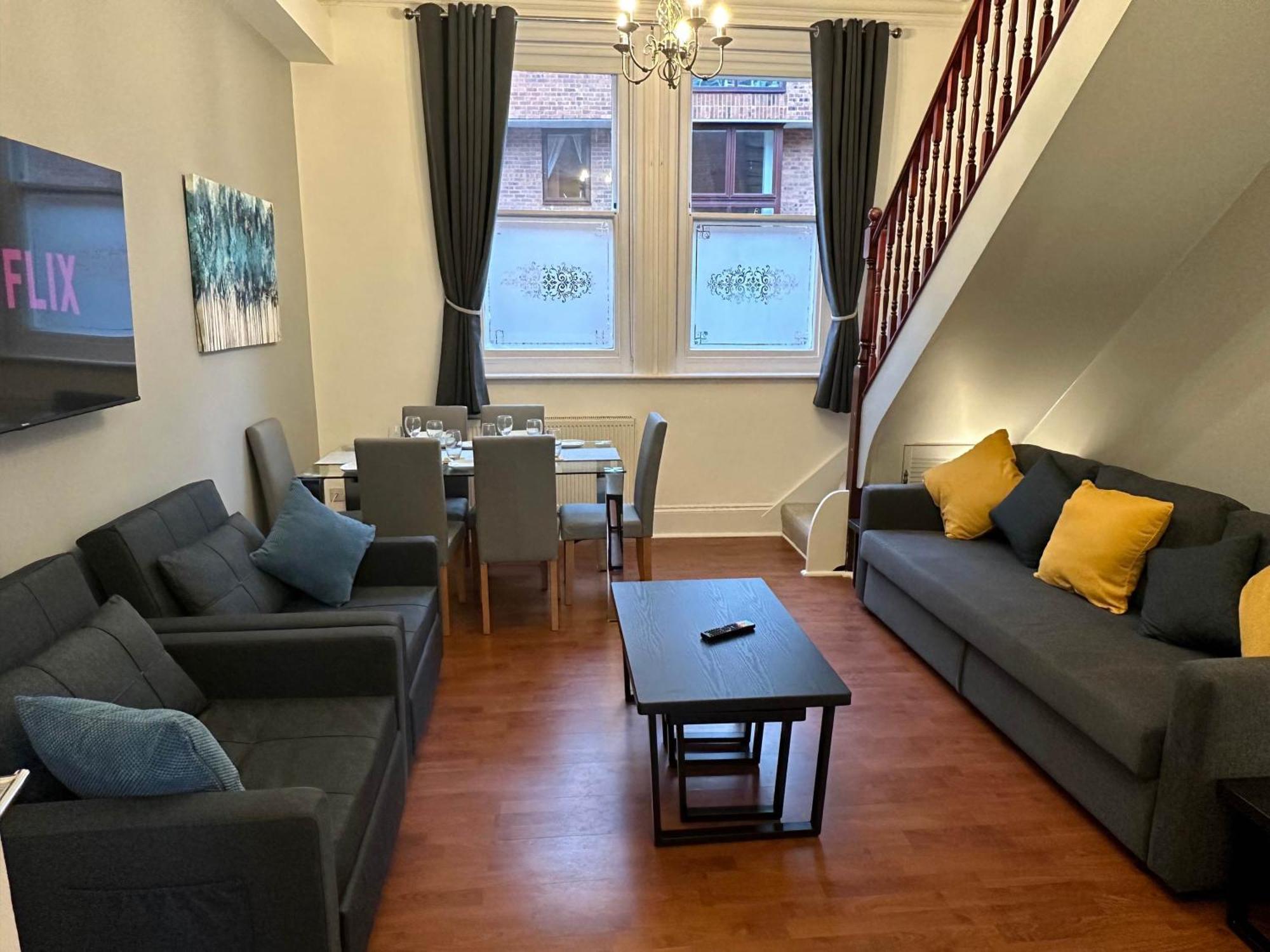 Hyde Brewery House - 2 Bedroom House With Parking Winchester Buitenkant foto